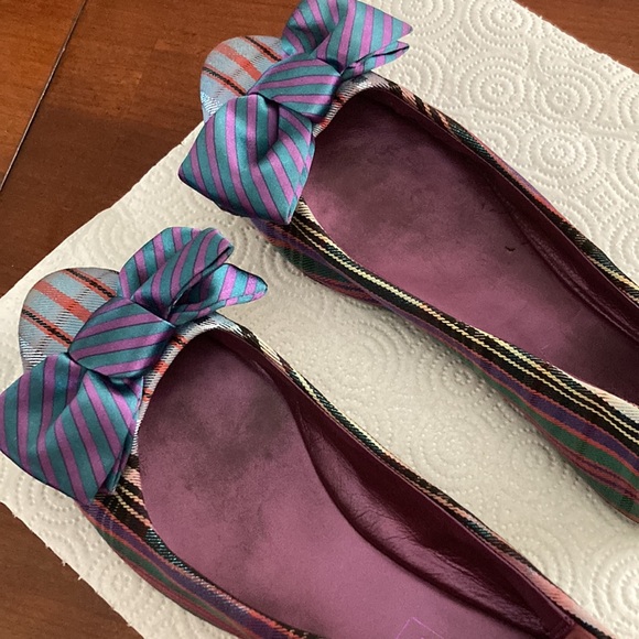 COACH WOMEN’S CAMBRIA TARTAN FLATS. BLUE/RED/PURPLE WITH BOWS. CUTE. SIZE 7. EUC - Picture 5 of 7